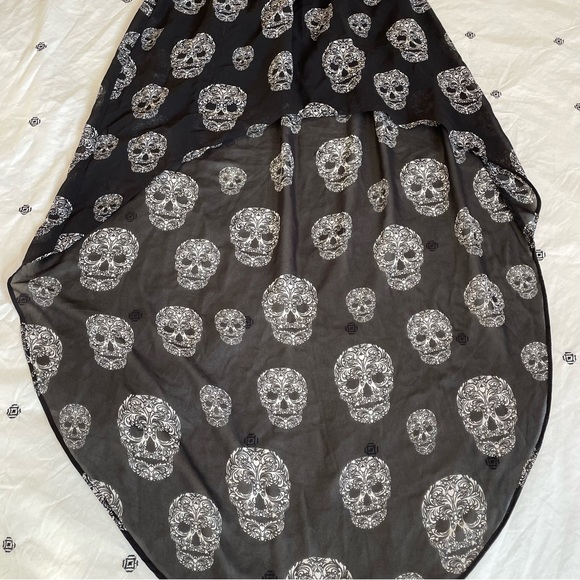 💀 H&M | Día de Los Muertos (Day of the Day) Sugar Skull High-Low Skirt 💀 - Picture 4 of 8